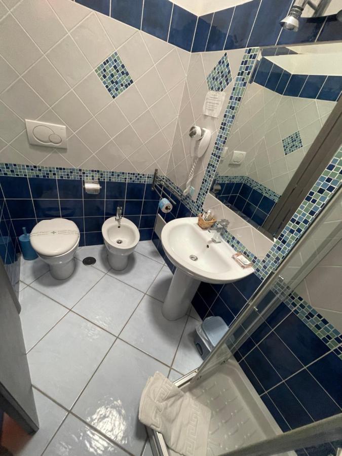 B&B La Terrazza Sul Porto Ponza Extérieur photo
