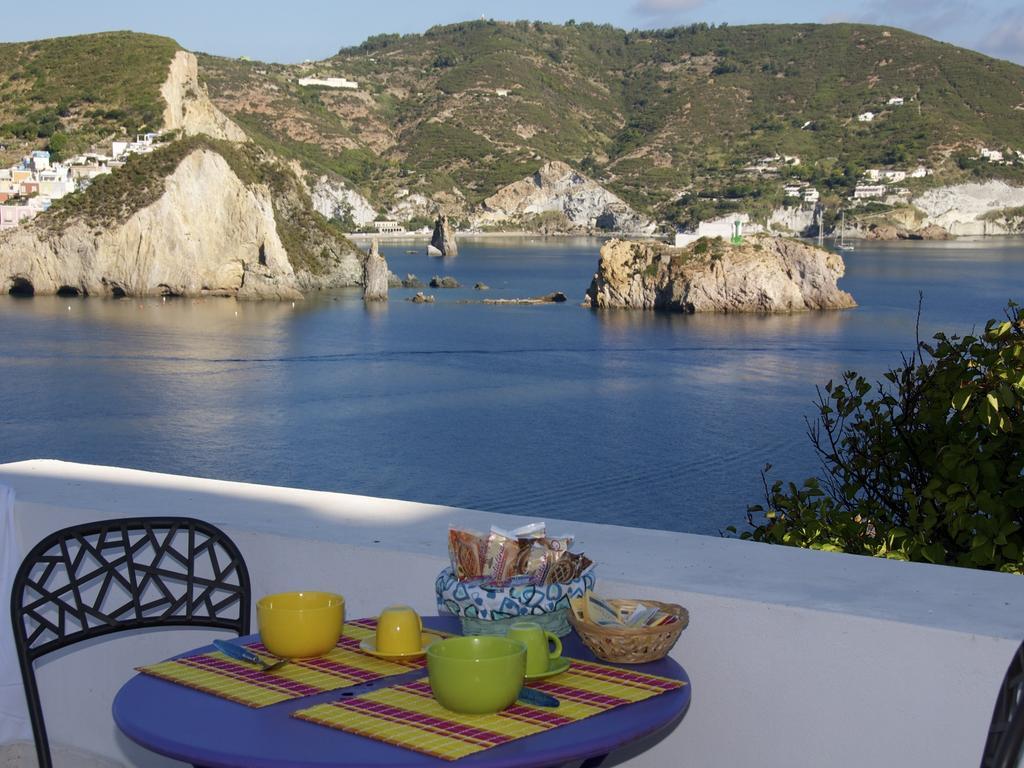 B&B La Terrazza Sul Porto Ponza Extérieur photo