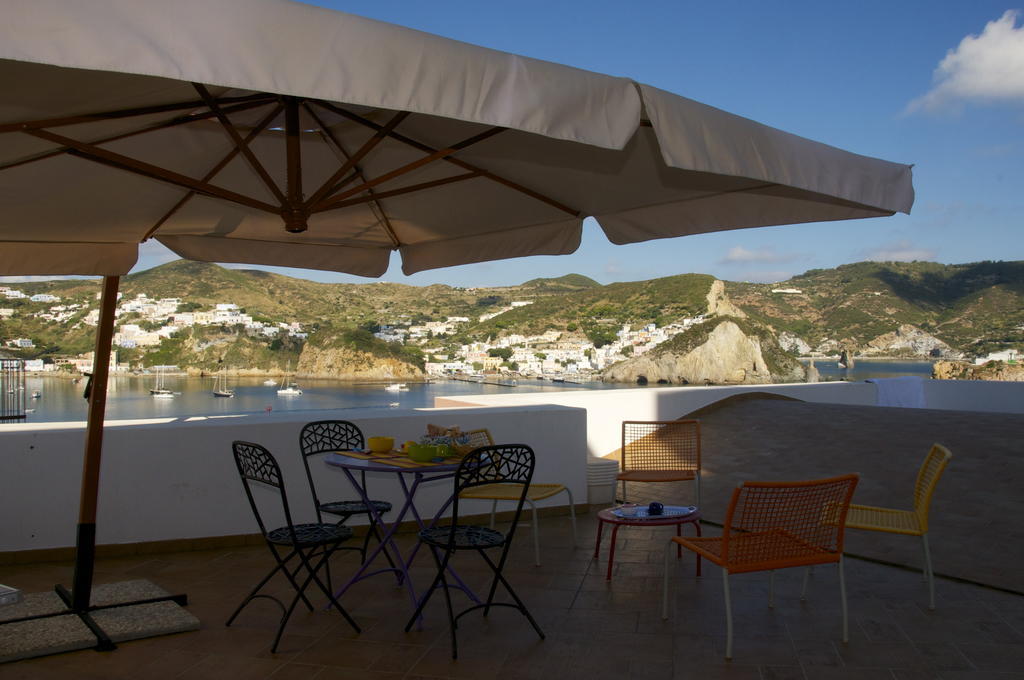 B&B La Terrazza Sul Porto Ponza Extérieur photo